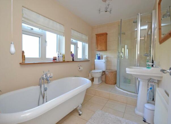 Bathroom.JPG