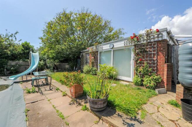 Outbuilding.jpg