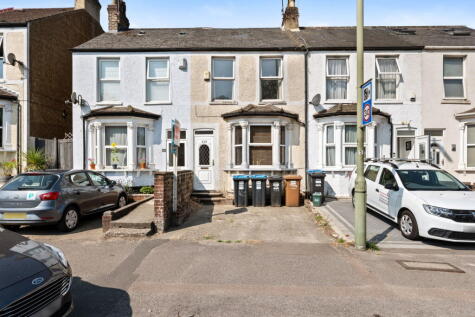 Godstone Road, Whyteleafe, CR3 0BB