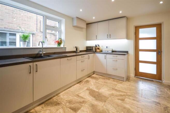BREAKFAST KITCHEN