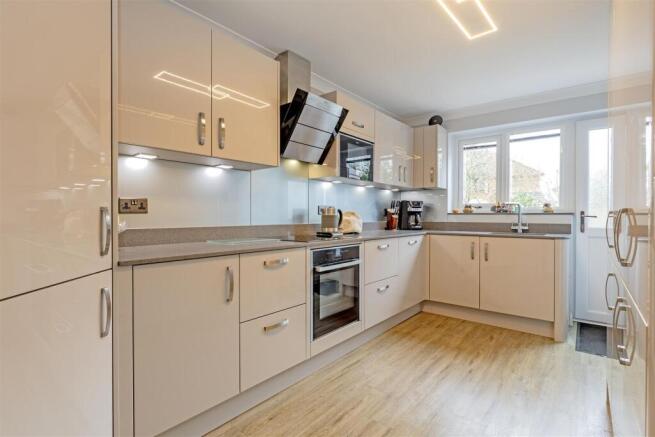 Stunning Breakfast Kitchen