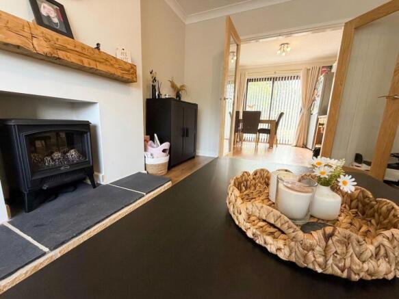3 bed Semi-Detached for sale Image 4