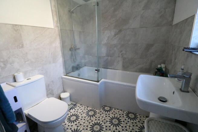 Photo 3