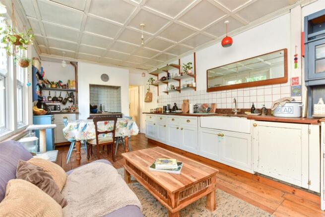 Kitchen / Breakfast Room