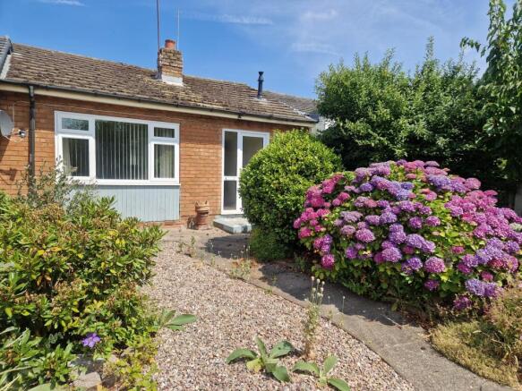 Devonshire Drive, Rugeley- 2 bedroom mid terrace