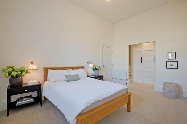 2 bed Apartment for sale Image 6