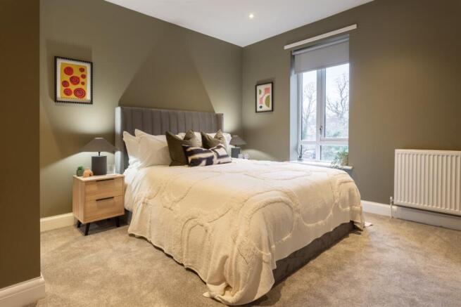 4 bed Terraced to rent Image 9