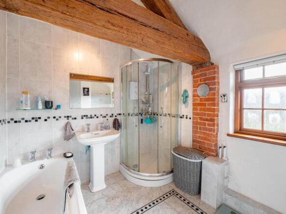 BATHROOM 1.jpg