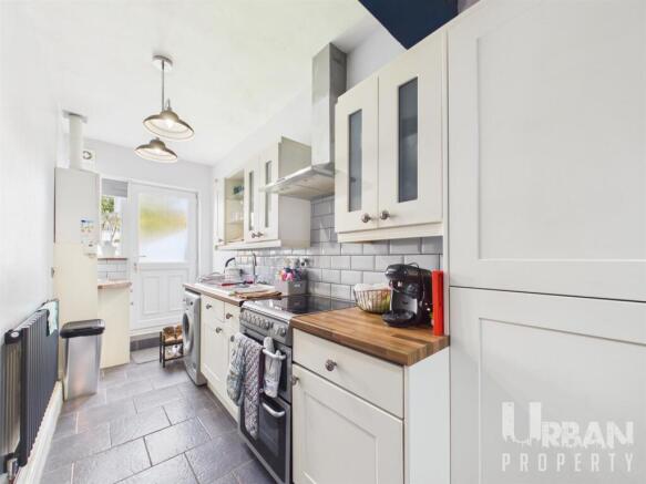 2 bed House for sale Image 4