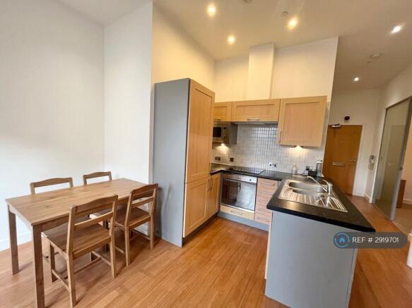 Kitchen / Dining Area