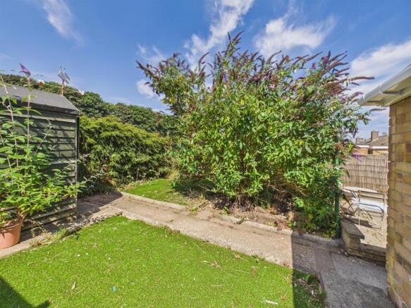 2 bed Semi-Detached Bungalow for sale Image 12