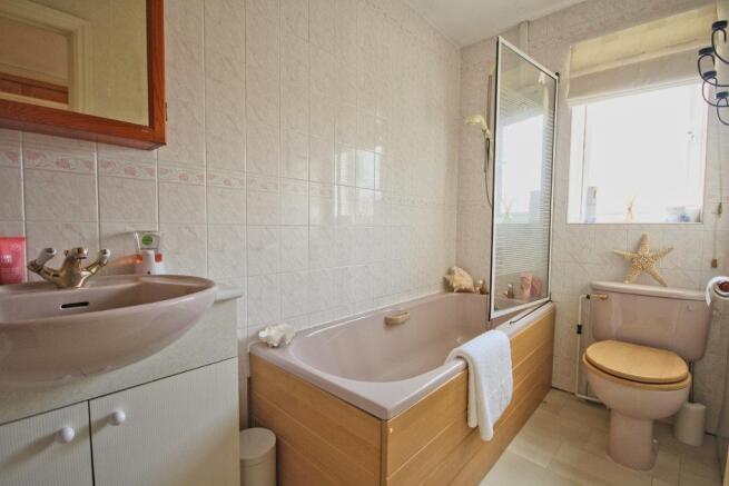 14 Crofters Drive NEW PHOTOS 2 (17)_lzn.jpg