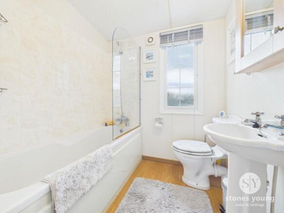 2 bed Park Home for sale Image 11