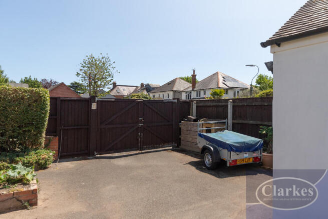 FC_18 FERNSIDE RD_012
