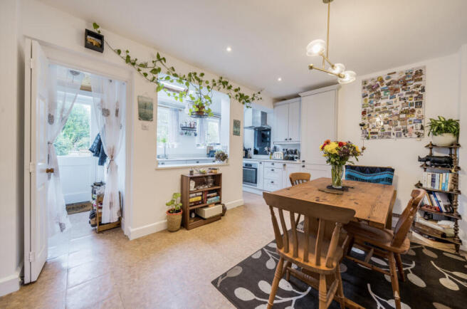 Kitchen/Dining