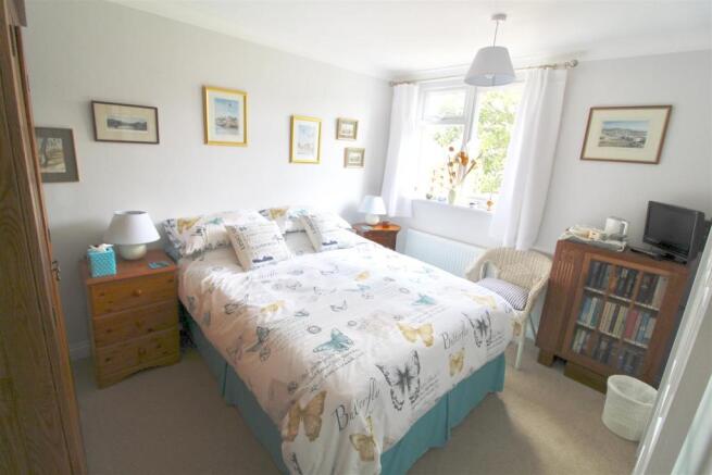 Bed 1.JPG