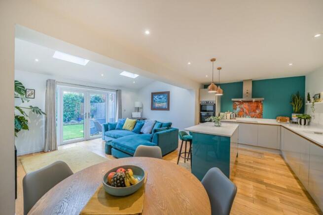 kitchen living diner 1.jpg