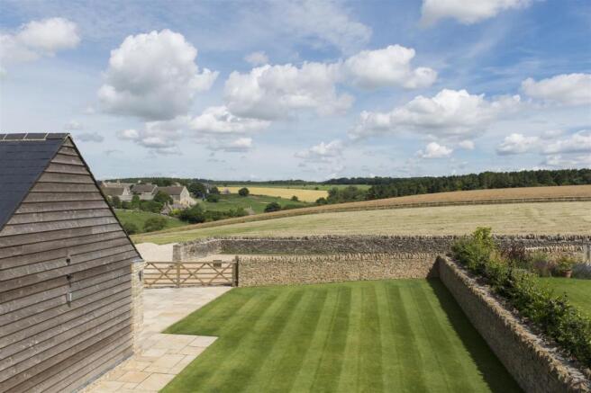 Swallow Barn-023.jpg