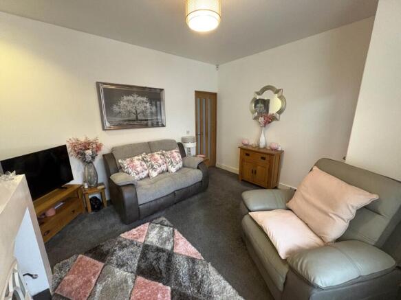 2 bed Terraced for sale Image 3