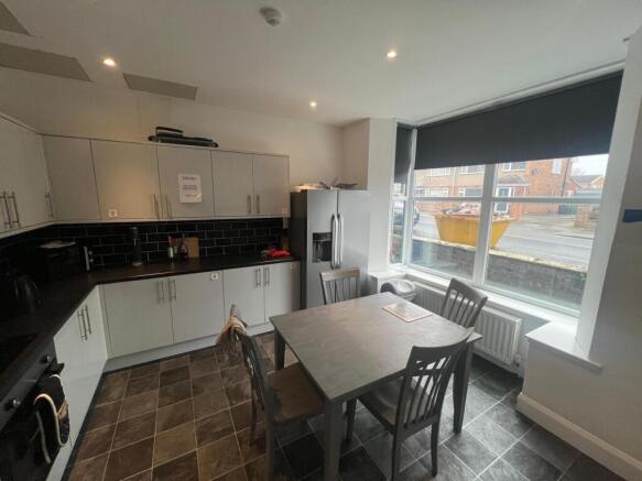 6 bed House Share for sale Image 4