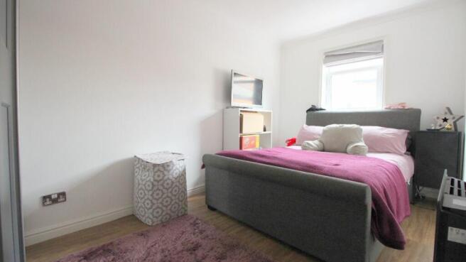 1 bed Flat to rent Image 4