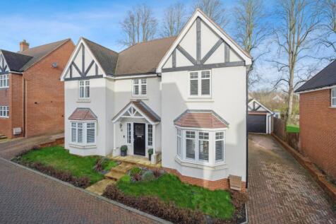 Grange Road, Chalfont St. Peter, Gerrards Cross, Buckinghamshire, SL9