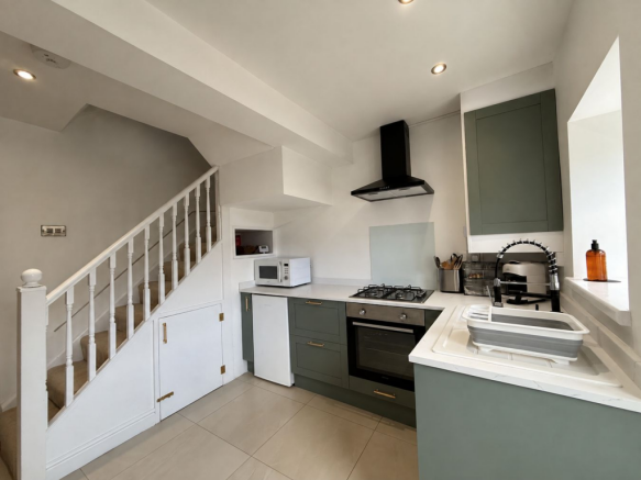 2 bed Terraced for sale Image 5