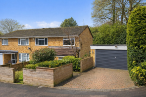 11, Randell Close, Blackwater, Camberley GU17 9HF
