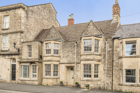 High Street, Marshfield, SN14