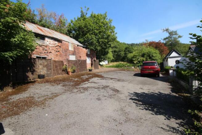 Nant Gwyn House, Werfa, Aberdare, CF44 0YS photo 4