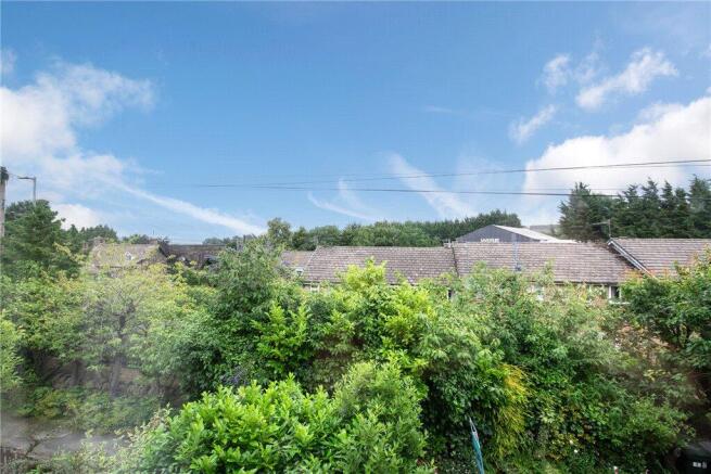 3 bed Terraced for sale Image 5