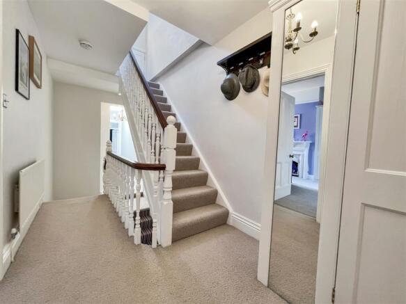 first floor landing.jpg