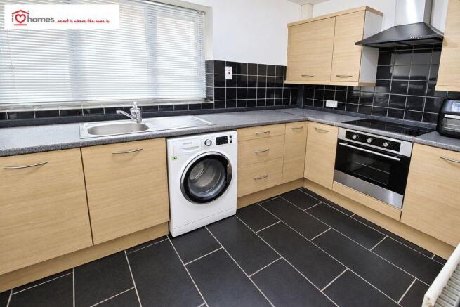 Slaney Court, Walsall photo 4