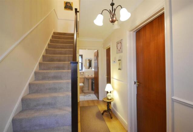 6 Hallway.jpg