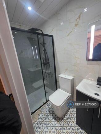 Toilet 2 