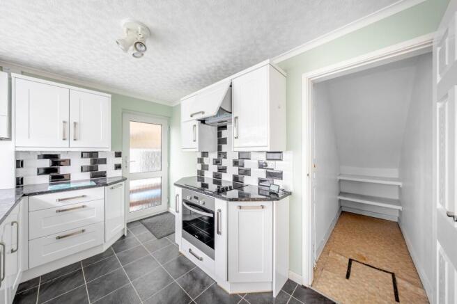 3 bed Semi-Detached for sale Image 5