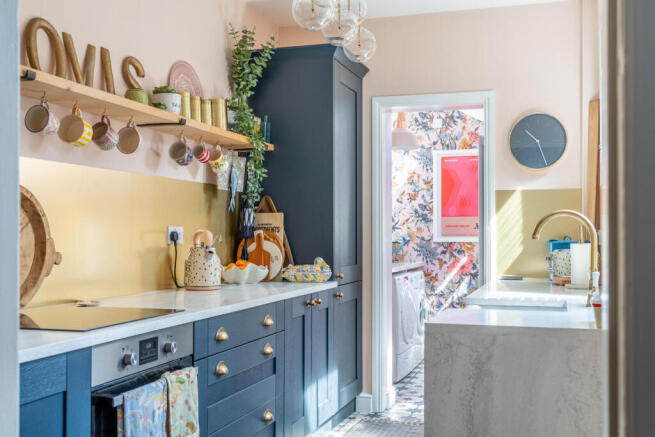 2 bed Terraced for sale Image 12