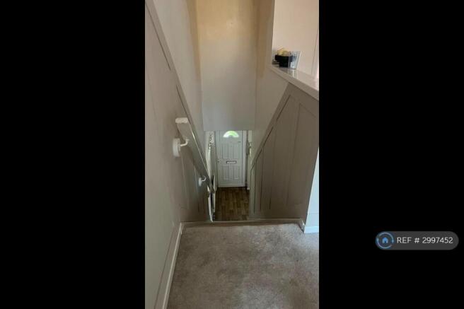 3 bed Terraced to rent Image 4