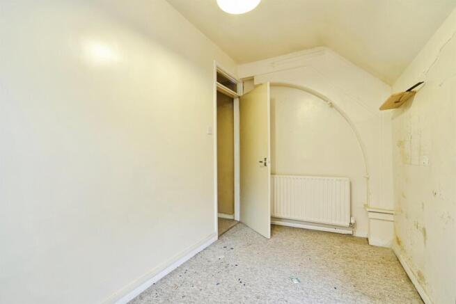 2 bed Terraced for sale Image 6