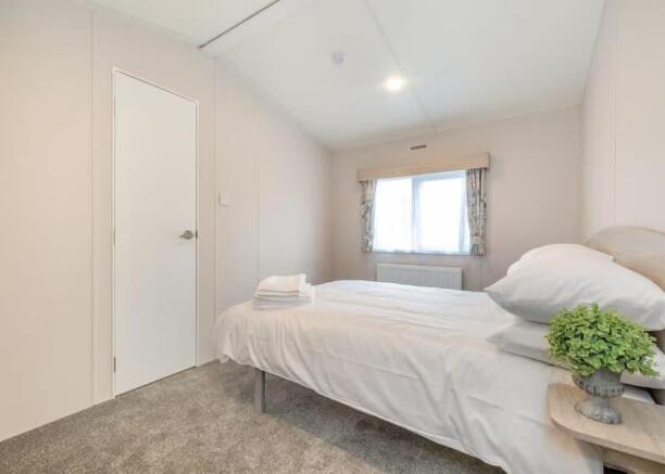 2 bed Caravan for sale Image 6