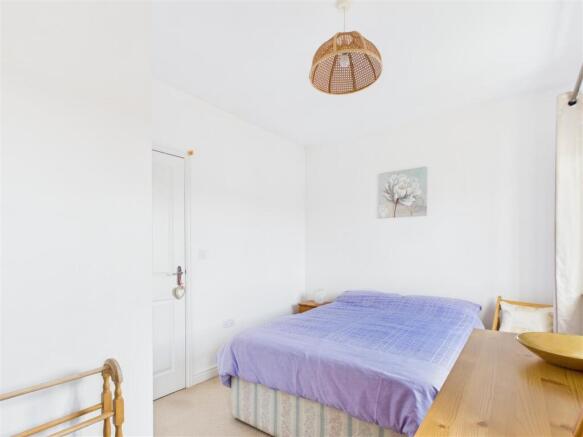 BEDROOM 2