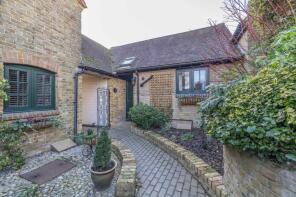 7, The Courtyard, Durlock Road, Canterbury CT3 1JD