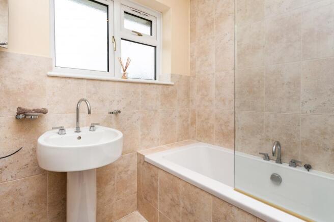Family Bathroom 