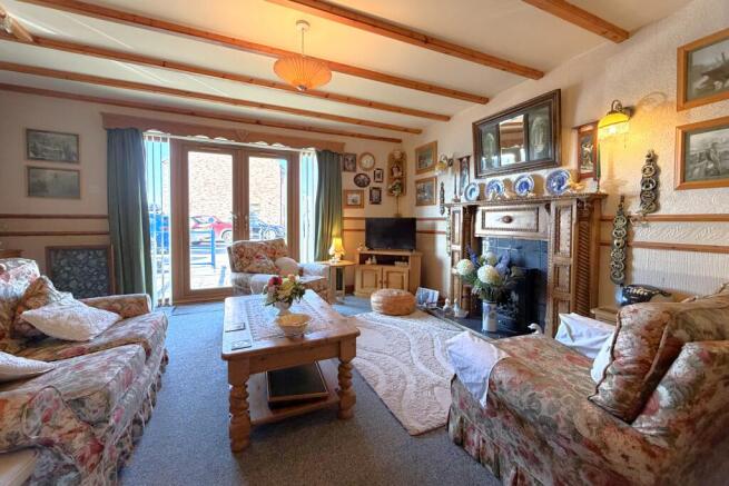 3 bed Terraced for sale Image 4