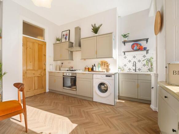 Kitchen/ Dining Area