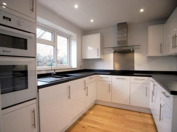 Excellent kitchen