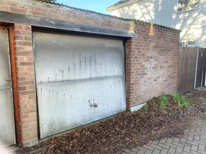 Wavell Close, Basingstoke, Hampshire, RG22