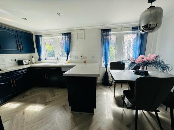 BREAKFAST KITCHEN