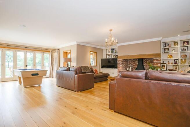 8293214-interior02.jpg