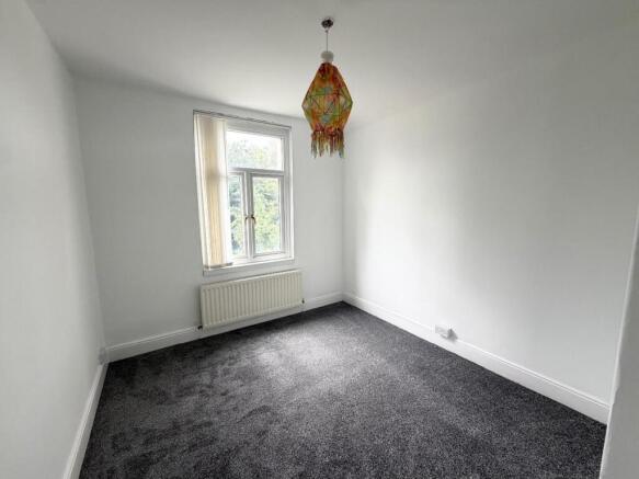 3 bed Semi-Detached to rent Image 11